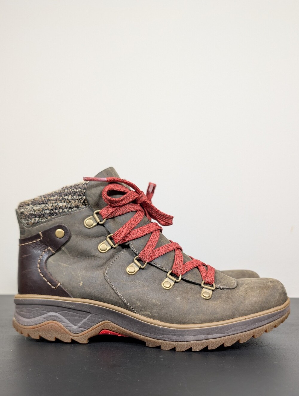Merrell Eventyr Bluff Waterproof Hiking Boots Red‎ Brown